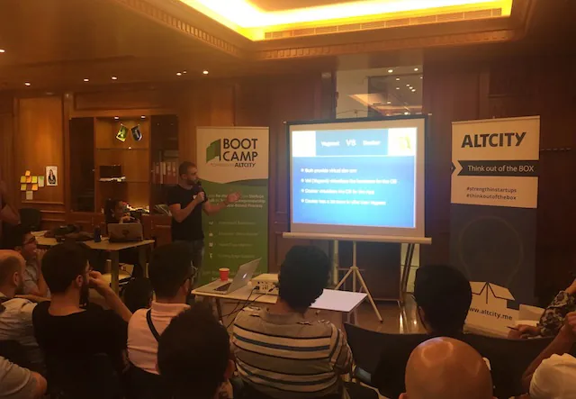 جلسة إرشاد في معسكر تدريبي