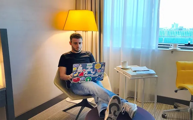 جلسة استشارية عن بُعد